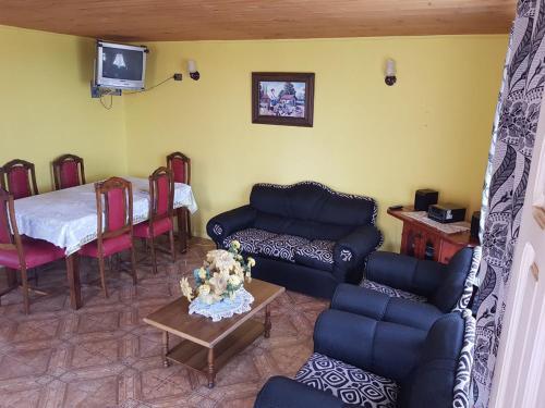 Casas Jard�n Alto