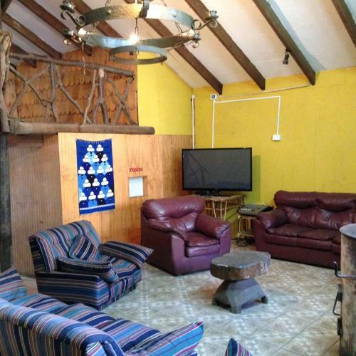Albergue Hostal Y Caba�as Los �irres