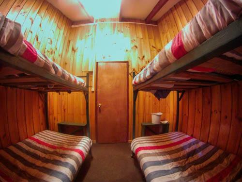Albergue Hostal Y Caba�as Los �irres