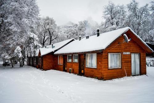 Albergue Hostal Y Caba�as Los �irres