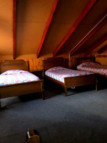 Albergue Hostal Y Caba�as Los �irres