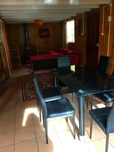 Albergue Hostal Y Caba�as Los �irres