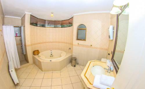 Lodge Caba�as El Dorado Puc�n