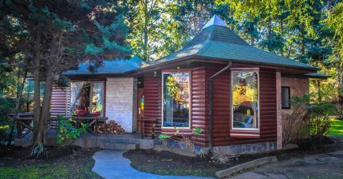 Lodge Caba�as El Dorado Puc�n