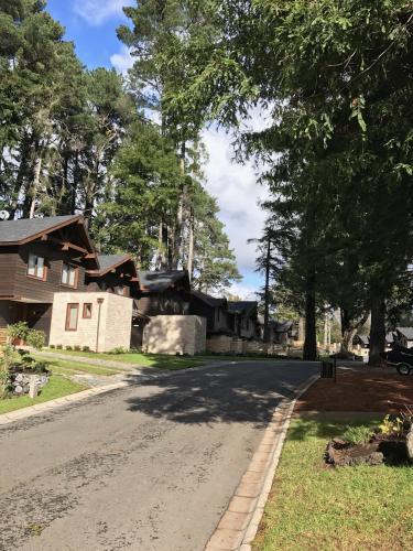 Casa Italia Condominio Parque Pinares
