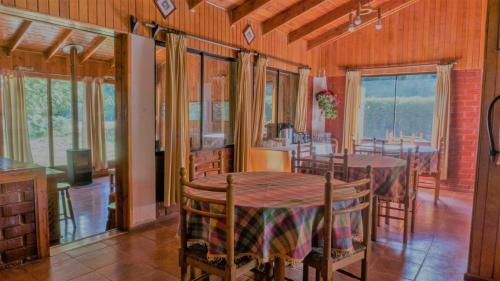 Lodge Caba�as R�pidos Del R�o Baker