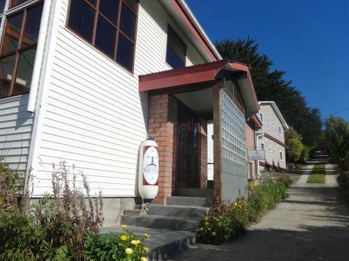 Hotel Estaci�n N�utica Estrecho De Magallanes