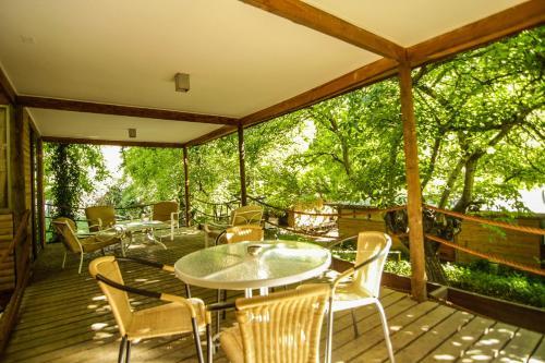 Lodge Caba�as Nogalia