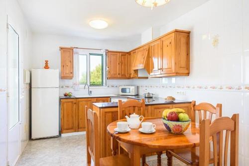 Cala'n Blanes Villa Sleeps 9 Pool Air Con Wifi