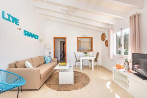 Apartamento Apto J, Calan Brut