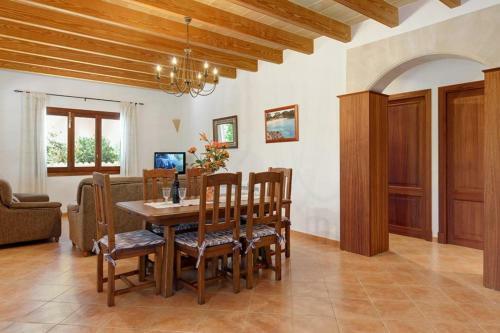 Cala Mondrago Villa Sleeps 6 Pool Air Con Wifi