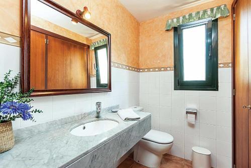 Cala San Vicente Villa Sleeps 10 Air Con Wifi