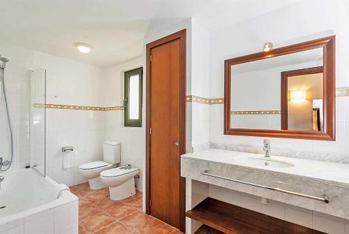 Cala San Vicente Villa Sleeps 10 Air Con Wifi