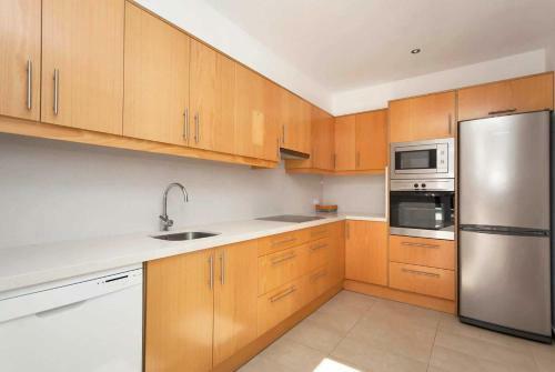 Cala En Bosch Villa Sleeps 8 Air Con Wifi