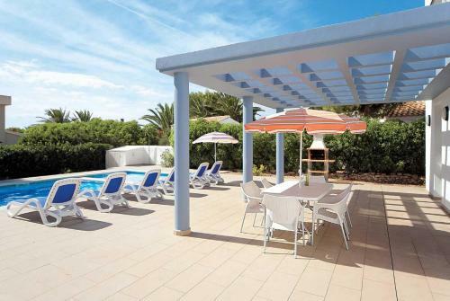 Cala En Bosch Villa Sleeps 8 Air Con Wifi