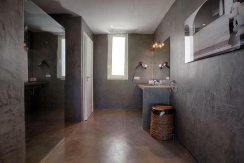 Cala Vadella Villa Sleeps 8 Pool Air Con Wifi