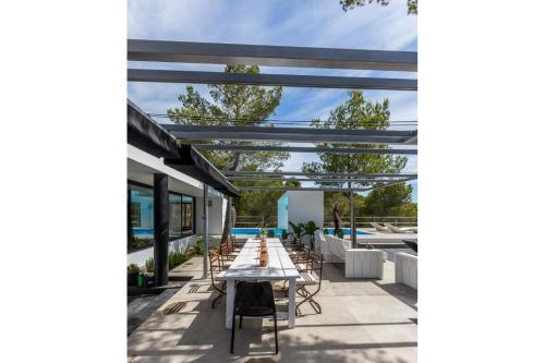 Cala Vadella Villa Sleeps 10 Pool Wifi