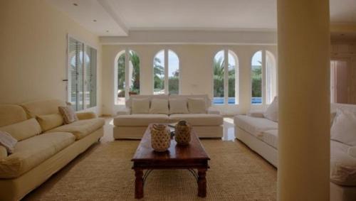 Cala Tarida Villa Sleeps 4 Pool Air Con T251912