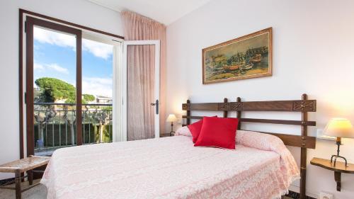 Calella De Palafrugell Apartment Sleeps 4