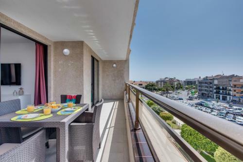 Modern 2 Bedroomed Apartment Los Cristianos Center