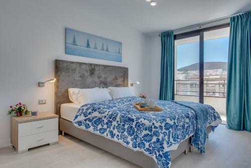 Modern 2 Bedroomed Apartment Los Cristianos Center