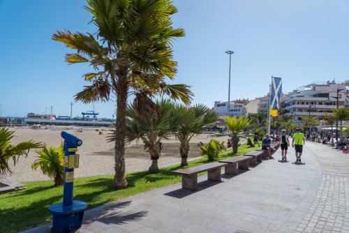 Modern 2 Bedroomed Apartment Los Cristianos Center