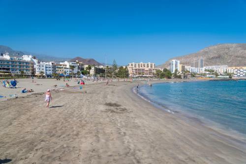 Modern 2 Bedroomed Apartment Los Cristianos Center