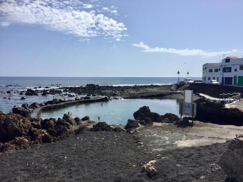 Apartamento Eco Fisherman's Seafront Cottage