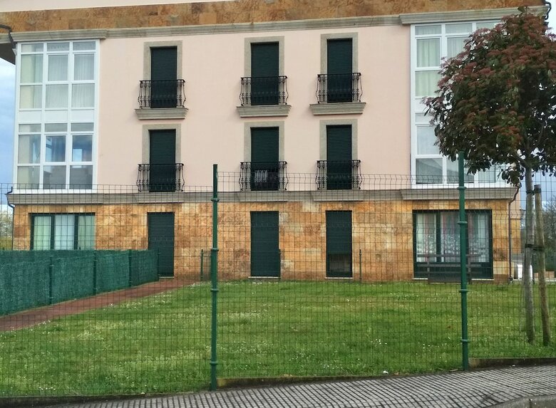 Apartamentos Playa De Las Catedrales 3000