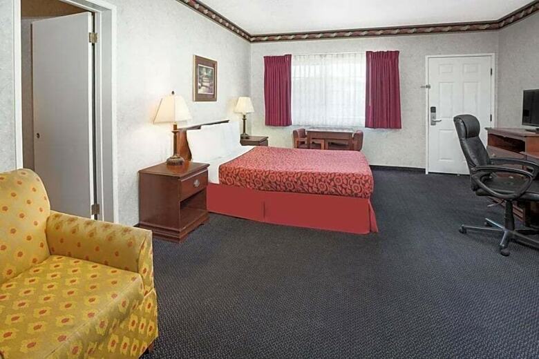 Hotel Days Inn Costa Mesa/newport Beach