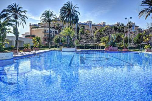 Luxury Frontal Sea 1 Bedroom Apartment Stylish