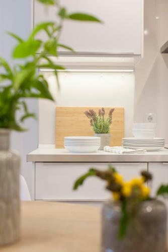 Luxury Frontal Sea 1 Bedroom Apartment Stylish