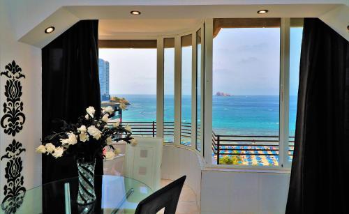 Apartamento Coblanca 8-72