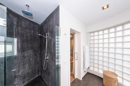 Villa White Pearl Binibeca - Lujo Moderno En Binibeca Para 9 Pax