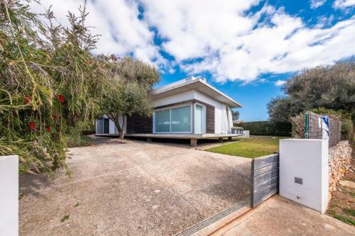 Villa White Pearl Binibeca - Lujo Moderno En Binibeca Para 9 Pax