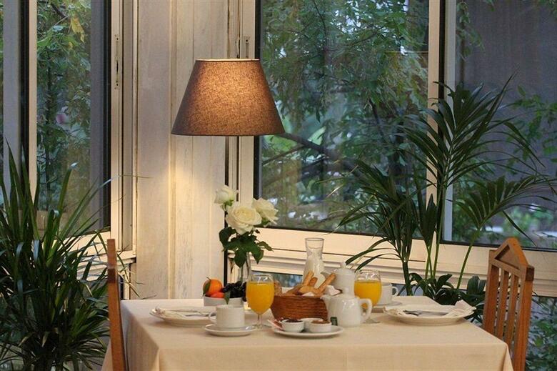 Achillion Hotel