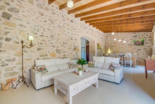 Capdepera Villa Sleeps 6 Pool Wifi
