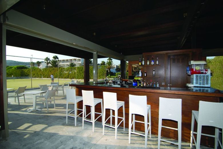 Hotel Lakitira Resort And Village