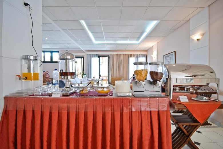 Hotel Coronis