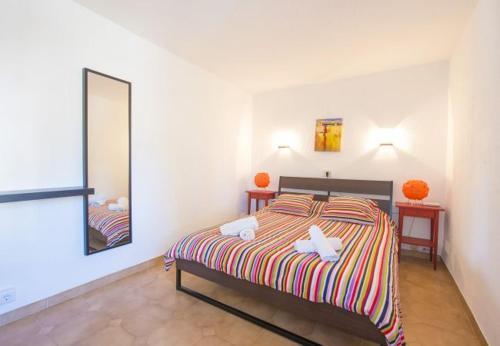 Urbanitzacio Montemar Villa Sleeps 8 Pool