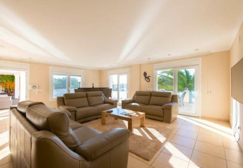 Fanadix Villa Sleeps 10 Pool