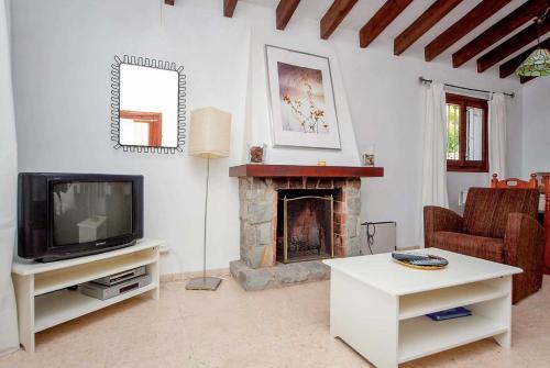Fanadix Villa Sleeps 4 Wifi