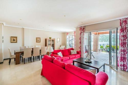Frigiliana Villa Sleeps 8 Pool Air Con Wifi