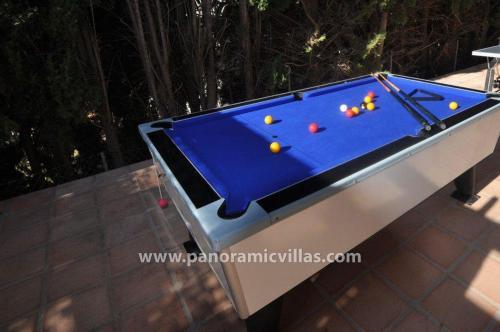 Fuengirola Villa Sleeps 14 Pool Air Con Wifi