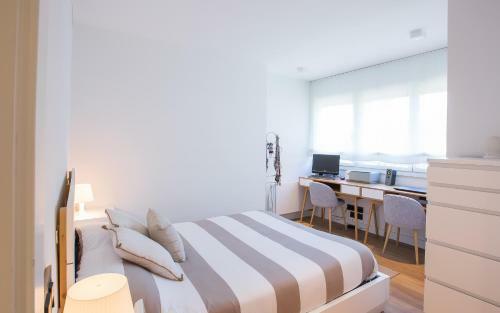 Luxurious Apartment In Front Of The Beach Gava Mar