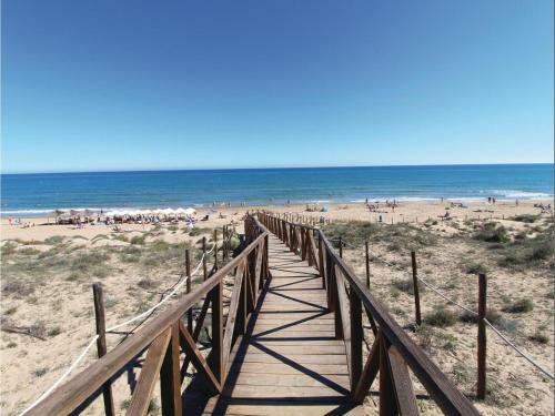 Three-bedroom Apartment In Guardamar Del Segura