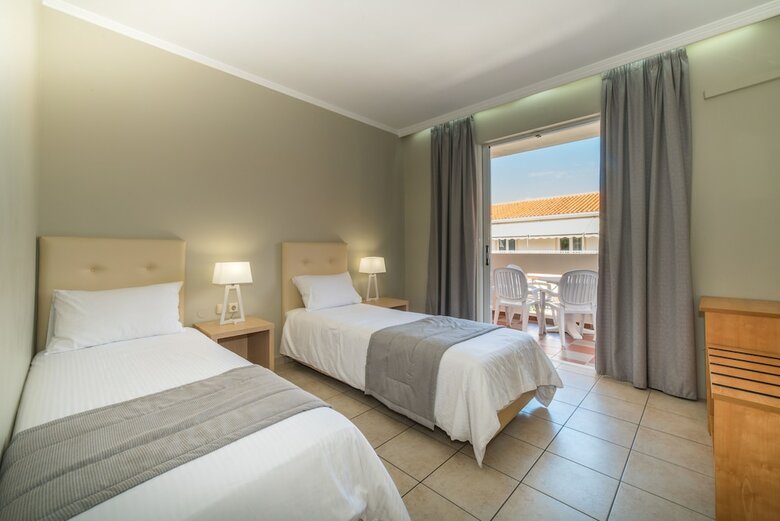 Hotel Xenos Kamara Beach