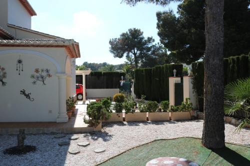 Chalet Con Piscina Para 6 - Turistika