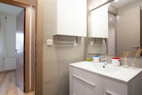 Centric Apartment Gran Via 5