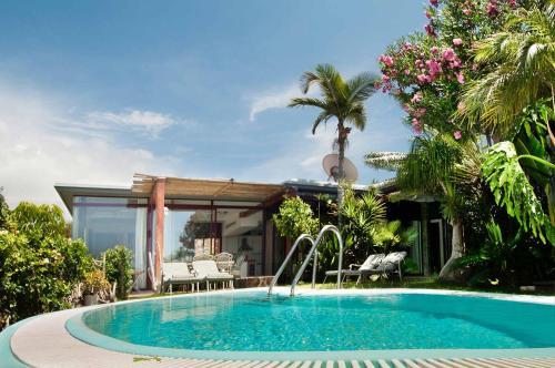 Tauro Villas